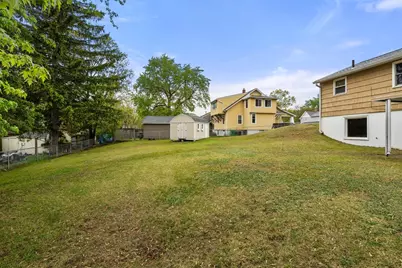 200 Royal St, Chicopee, MA 01020 - Photo 32