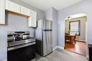 48 Crystal St, Pittsfield, MA 01201 - Photo 10