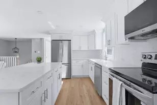 35 Hartford Ave, Bellingham, MA 02019 - Photo 4