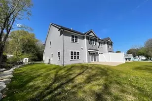 2-B Wilson Rd, Millbury, MA 01527 - Photo 2