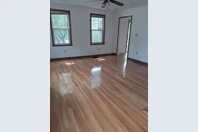 79 Woburn St #1, Reading, MA 01868 - Photo 4