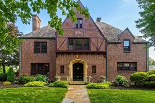 6 Stanford St, Holyoke, MA 01040 - Photo 2