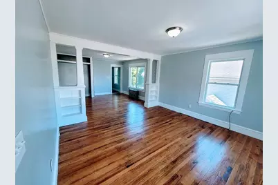 33-35 Algonquin Pl, Springfield, MA 01104 - Photo 4