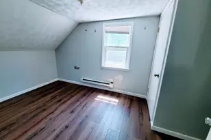 33-35 Algonquin Pl, Springfield, MA 01104 - Photo 10