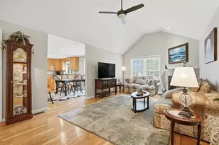 56 Nature View Drve, Uxbridge, MA 01569 - Photo 6