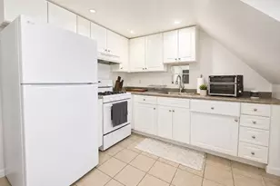5 Myrtle St, Saugus, MA 01906 - Photo 8