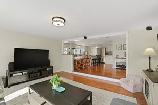 12 Pleasant Cir, Canton, MA 02021 - Photo 10