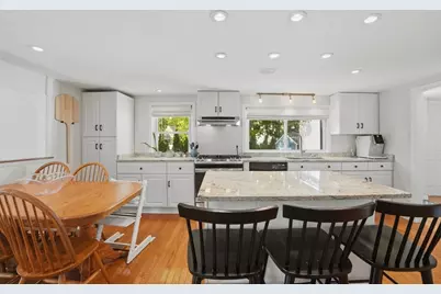 12 Pleasant Cir, Canton, MA 02021 - Photo 14