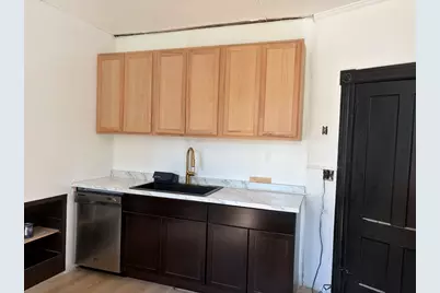 86 W Main St, North Adams, MA 01247 - Photo 10