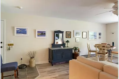 46 Evergreen Rd #310, Northampton, MA 01053 - Photo 4
