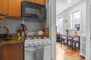 60 Myrtle St, Boston, MA 02114 - Photo 6