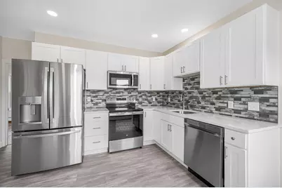 89 Edgewood Ave, Methuen, MA 01844 - Photo 8