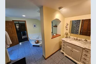 2 Center Hill Rd, Pembroke, MA 02359 - Photo 12