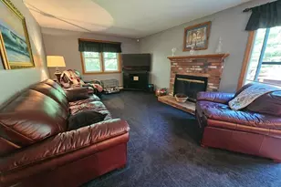 2 Center Hill Rd, Pembroke, MA 02359 - Photo 8