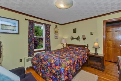 123 Holyoke St, Easthampton, MA 01027 - Photo 14