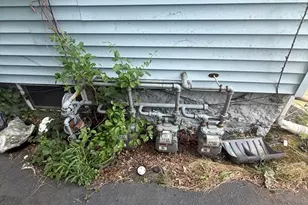 66 Holman St, Attleboro, MA 02703 - Photo 4