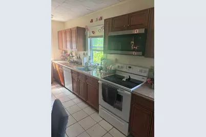66 Holman St, Attleboro, MA 02703 - Photo 8