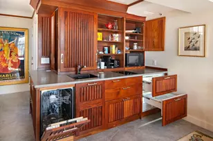 15 River St, Boston, MA 02108 - Photo 4