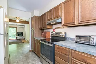 10 Walnut St, Montague, MA 01376 - Photo 10