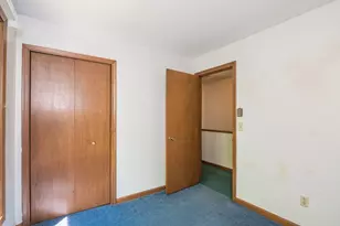 10 Walnut St, Montague, MA 01376 - Photo 20