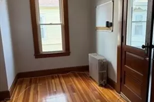 22 Clark St, Holyoke, MA 01040 - Photo 14