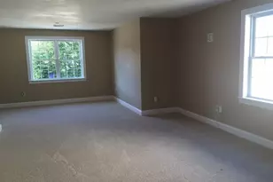 42 Black Bear Cir, Milford, MA 01757 - Photo 8