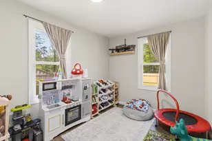 80 Brickett St, Springfield, MA 01119 - Photo 16