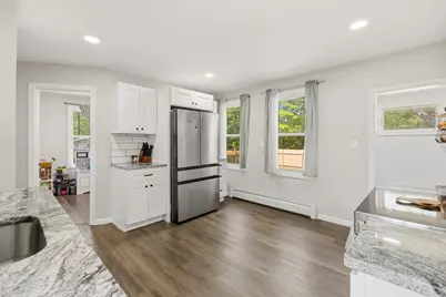 80 Brickett St, Springfield, MA 01119 - Photo 12