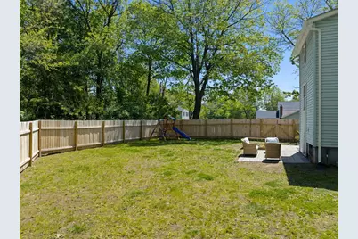80 Brickett St, Springfield, MA 01119 - Photo 34