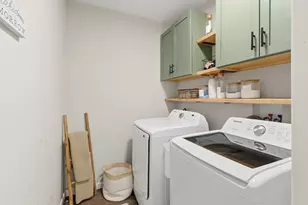 80 Brickett St, Springfield, MA 01119 - Photo 14