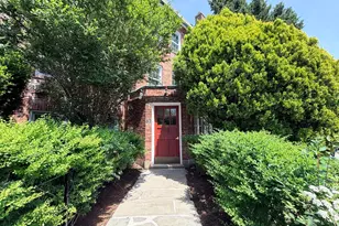 37 Commonwealth Ave, Newton, MA 02459 - Photo 18