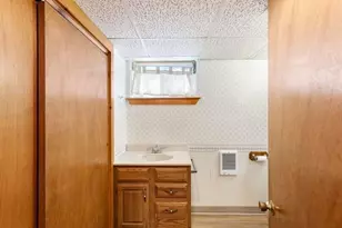 17 Ames St, Beverly, MA 01915 - Photo 22