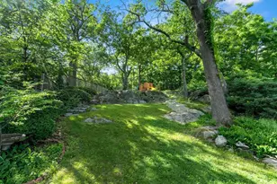 1045 Adams St, Boston, MA 02124 - Photo 30