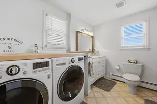 308 Asbury St, Hamilton, MA 01982 - Photo 18