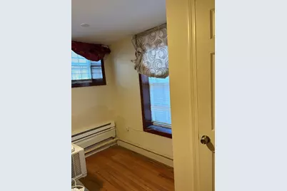 76 Maple St #Ground Unit, Springfield, MA 01105 - Photo 4