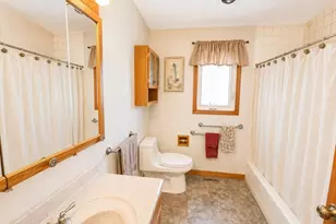 37 Harris St, Granby, MA 01033 - Photo 6