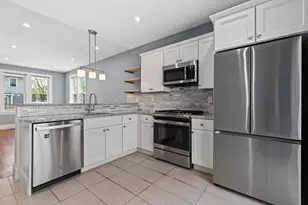 8 Loring Pl, Boston, MA 02136 - Photo 10