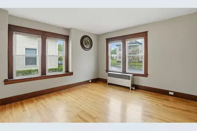 8 Carver Street, Worcester, MA 01604 - Photo 8