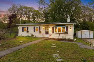 4 Bunker Hill Rd, Leicester, MA 01524 - Photo 1