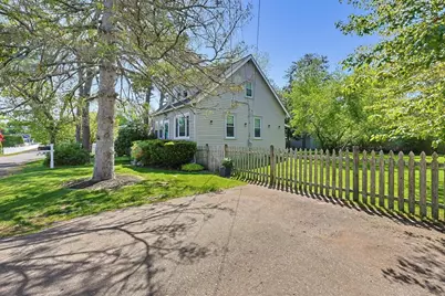 38 Sentinel St, Stoughton, MA 02072 - Photo 4