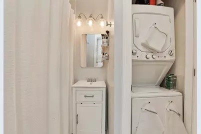 454 Hanover Street #4, Boston, MA 02113 - Photo 18
