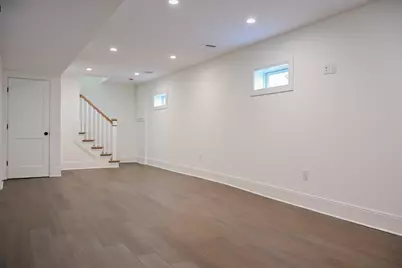 10 Ashwood Street, Worcester, MA 01604 - Photo 28