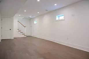 10 Ashwood St, Worcester, MA 01604 - Photo 28