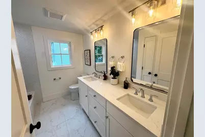 10 Ashwood Street, Worcester, MA 01604 - Photo 18