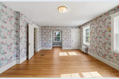 9 Cedar St, Marblehead, MA 01945 - Photo 14