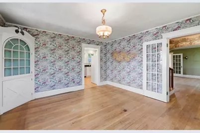 9 Cedar St, Marblehead, MA 01945 - Photo 4