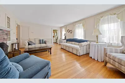 627 S Franklin St, Holbrook, MA 02343 - Photo 10