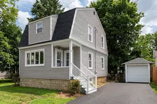 2 Cottage Pl, Haverhill, MA 01835 - Photo 1