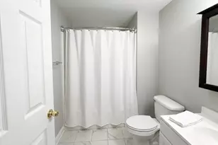 2 Cottage Pl, Haverhill, MA 01835 - Photo 6
