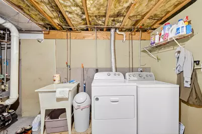 8 Sparrow Ln, Peabody, MA 01960 - Photo 34
